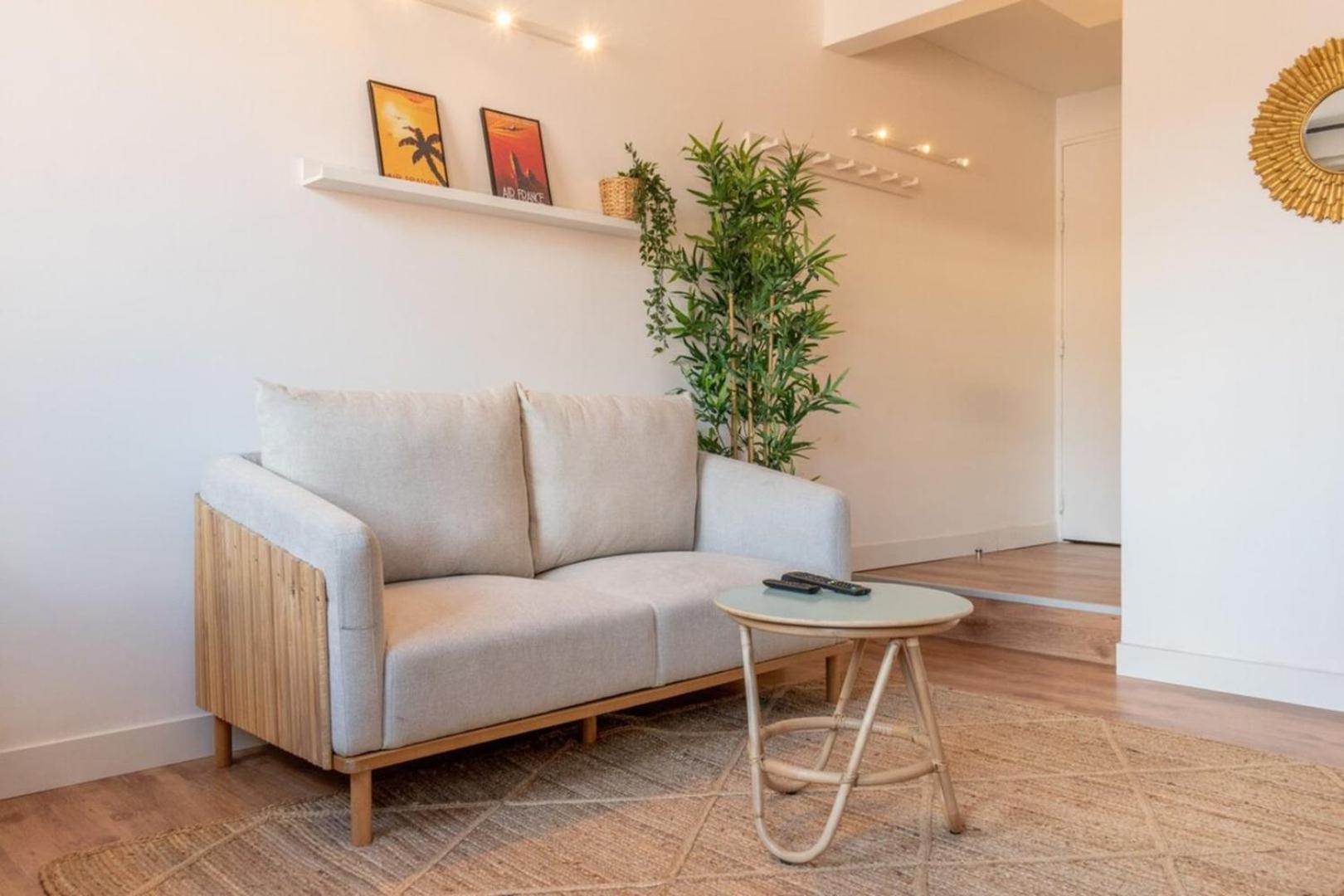 Grand' Place Of - Superb Designer Apartment